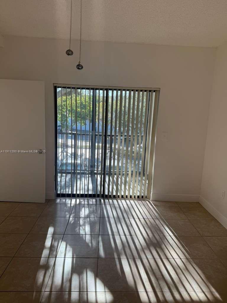 MARINA OAKS CONDO - Residential Lease