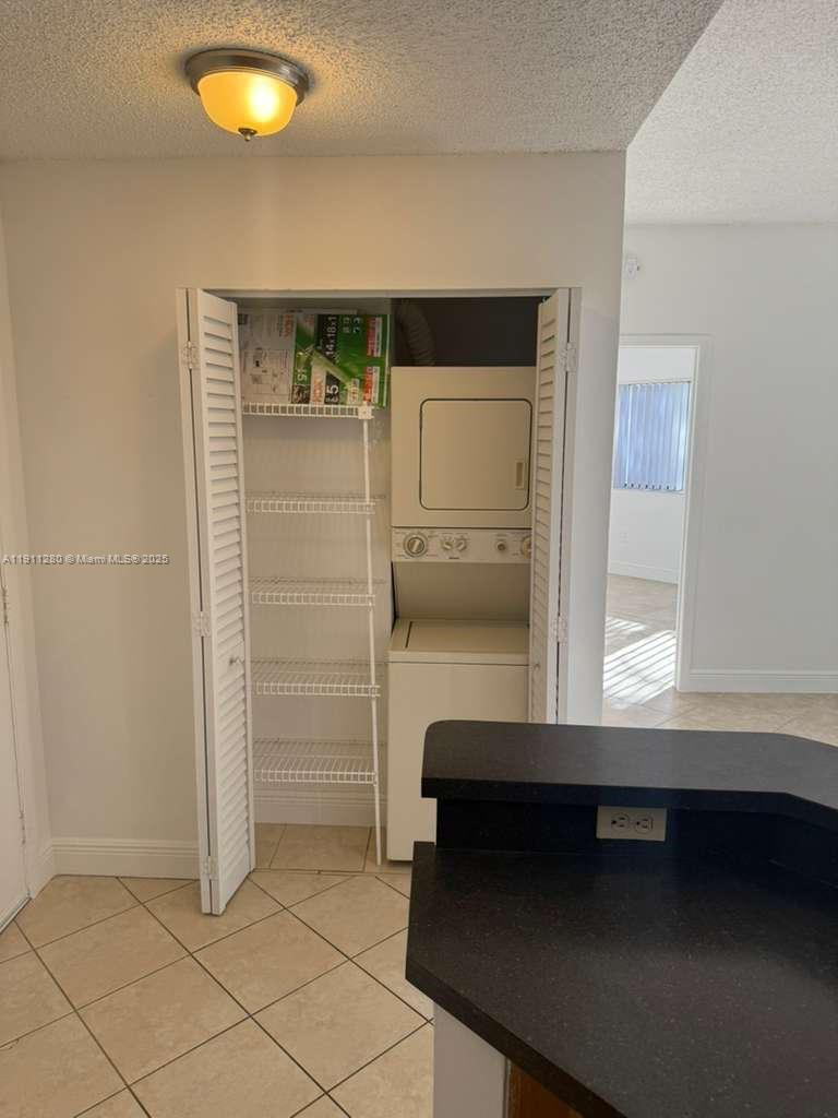 MARINA OAKS CONDO - Residential Lease