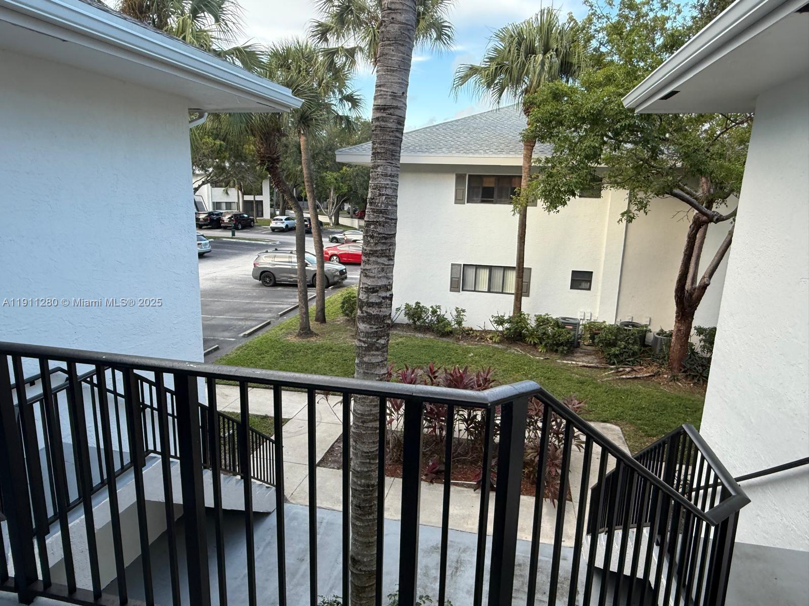 MARINA OAKS CONDO - Residential Lease