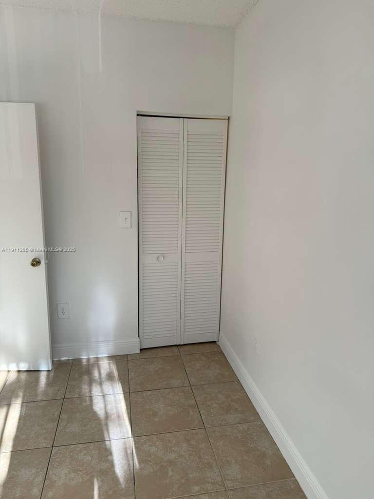 MARINA OAKS CONDO - Residential Lease