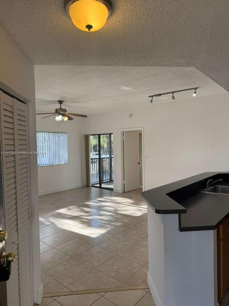 MARINA OAKS CONDO - Residential Lease