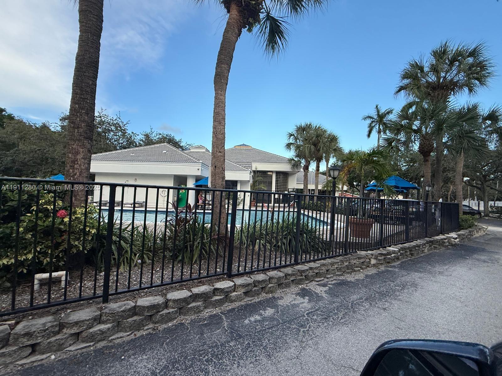 MARINA OAKS CONDO - Residential Lease