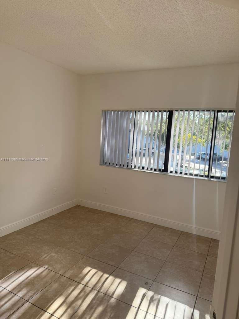 MARINA OAKS CONDO - Residential Lease
