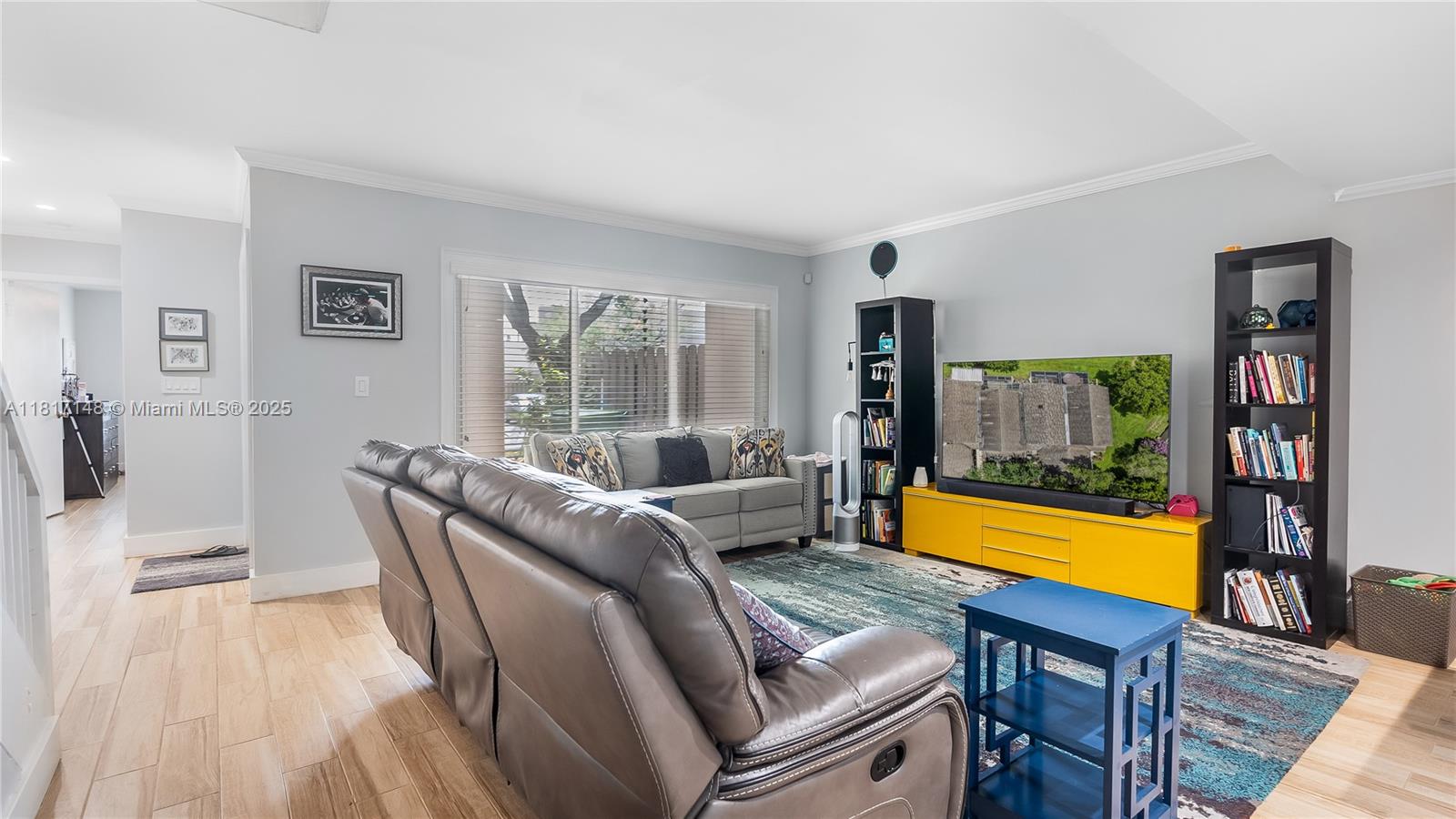 PEMBROKE LAKES SECTION SE - Residential