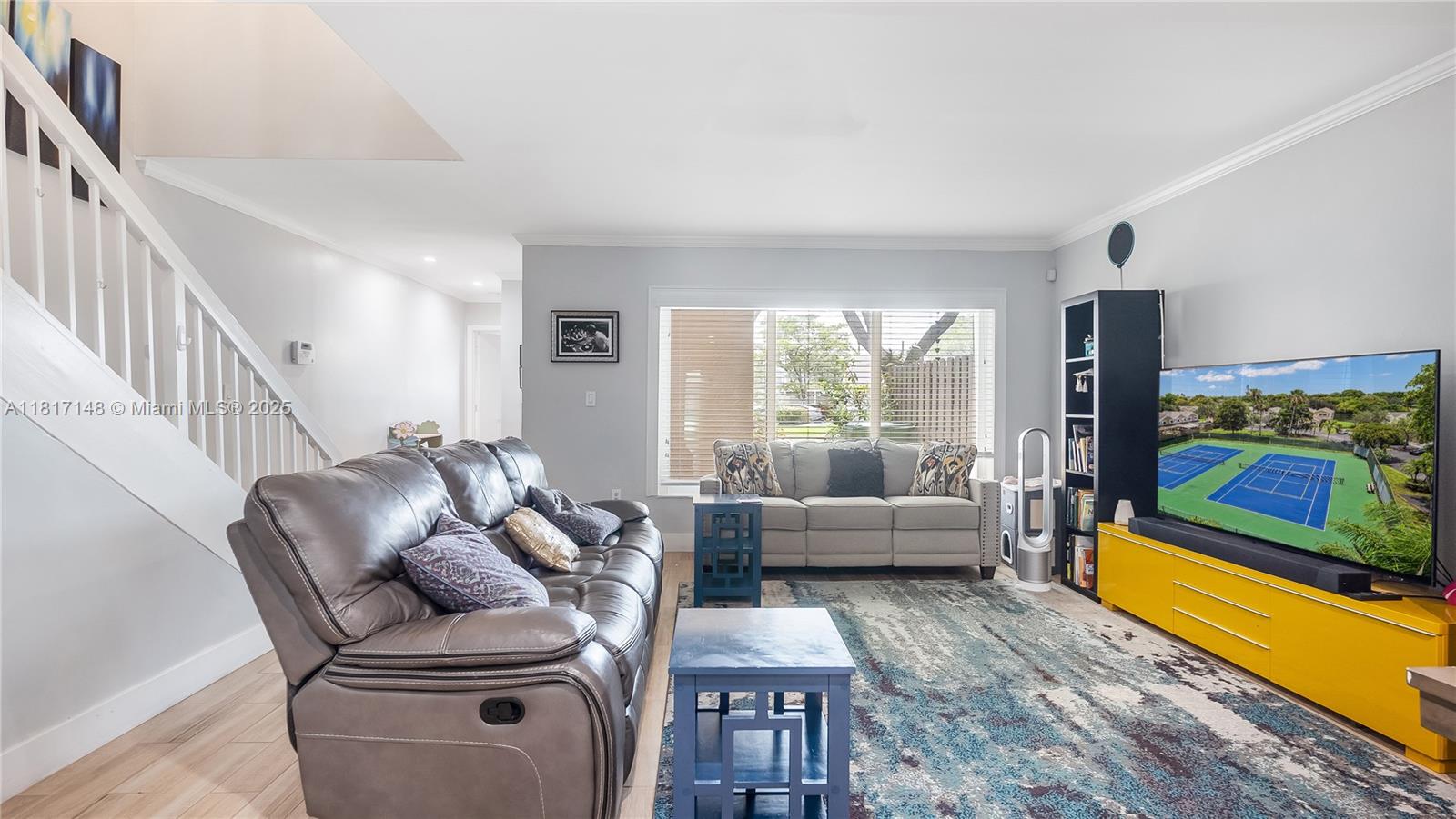 PEMBROKE LAKES SECTION SE - Residential