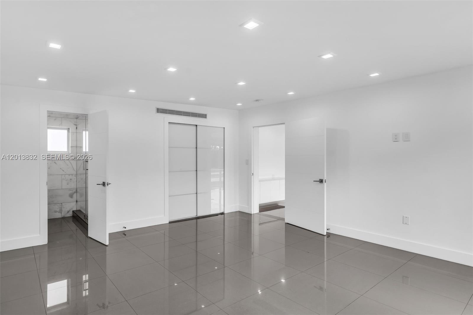 SOUTHERN ESTATES 14TH ADD - Residential