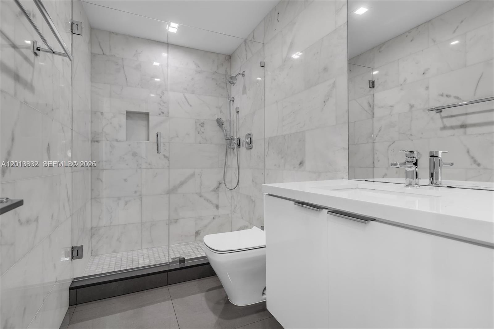 SOUTHERN ESTATES 14TH ADD - Residential
