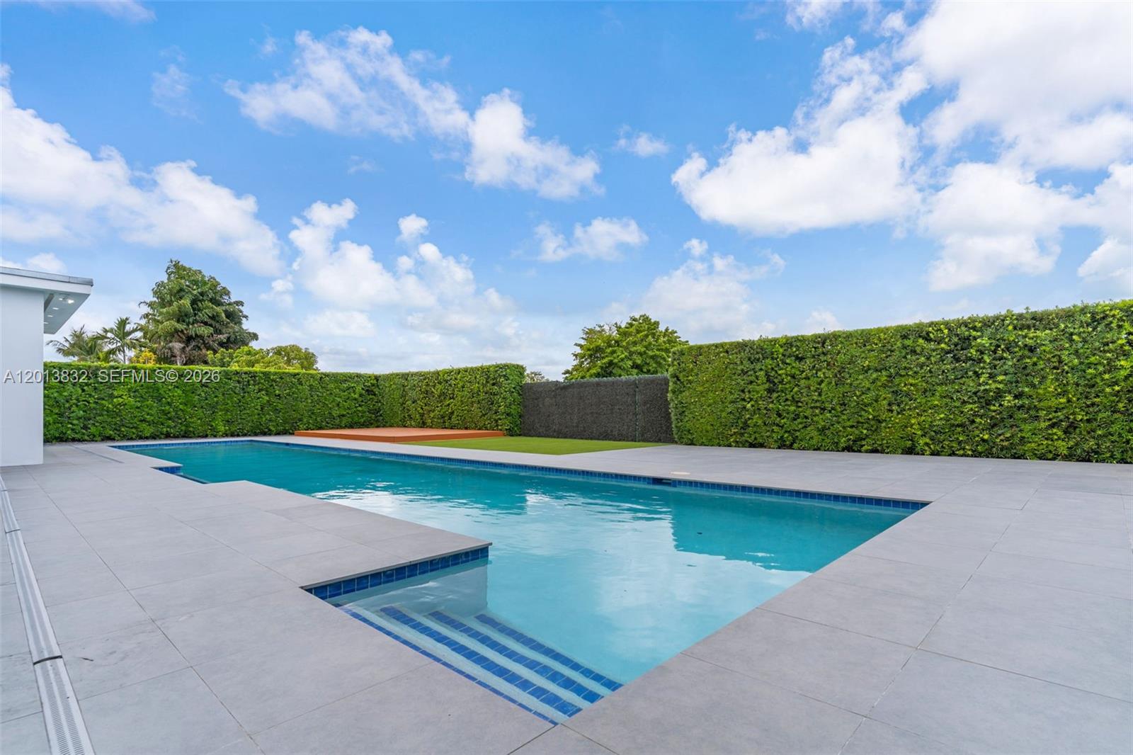 SOUTHERN ESTATES 14TH ADD - Residential