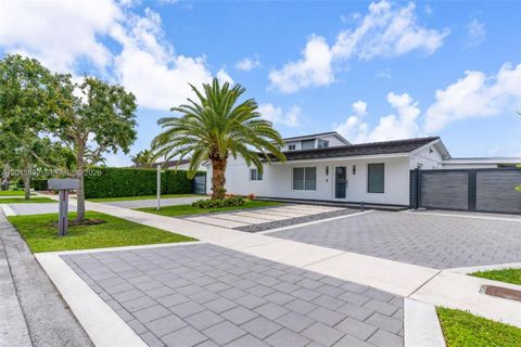 3112 Village Green Dr Miami FL 33175