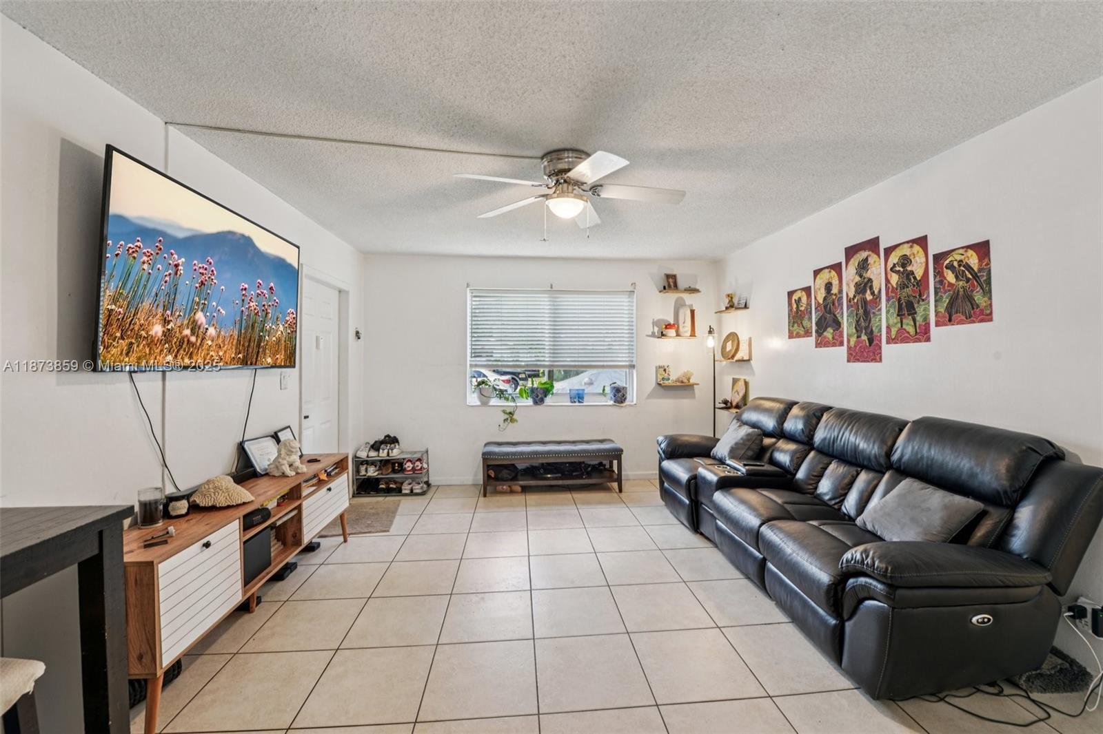Spacious first-floor 1BD/1BA condo with a versatile den—perfect as a second bedroom or home office! Located in desirable Hollywood, FL, just 10 minutes from world-famous Hollywood Beach and 20 minutes from Fort Lauderdale Airport. This bright unit features an open layout, ample natural light, and a functional floor plan ideal for comfortable living or working from home. Enjoy nearby shopping, dining, and entertainment, all while being close to major highways for easy commuting. Perfect for year-round living or as an investment property in a prime location!