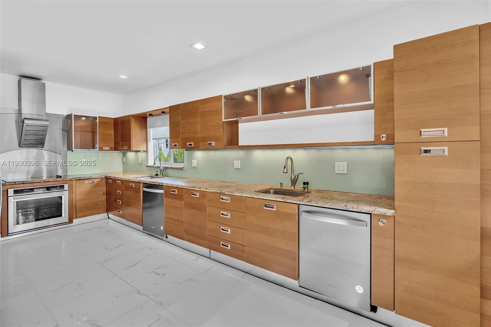 BAY HARBOR ISLAND - Residential Lease