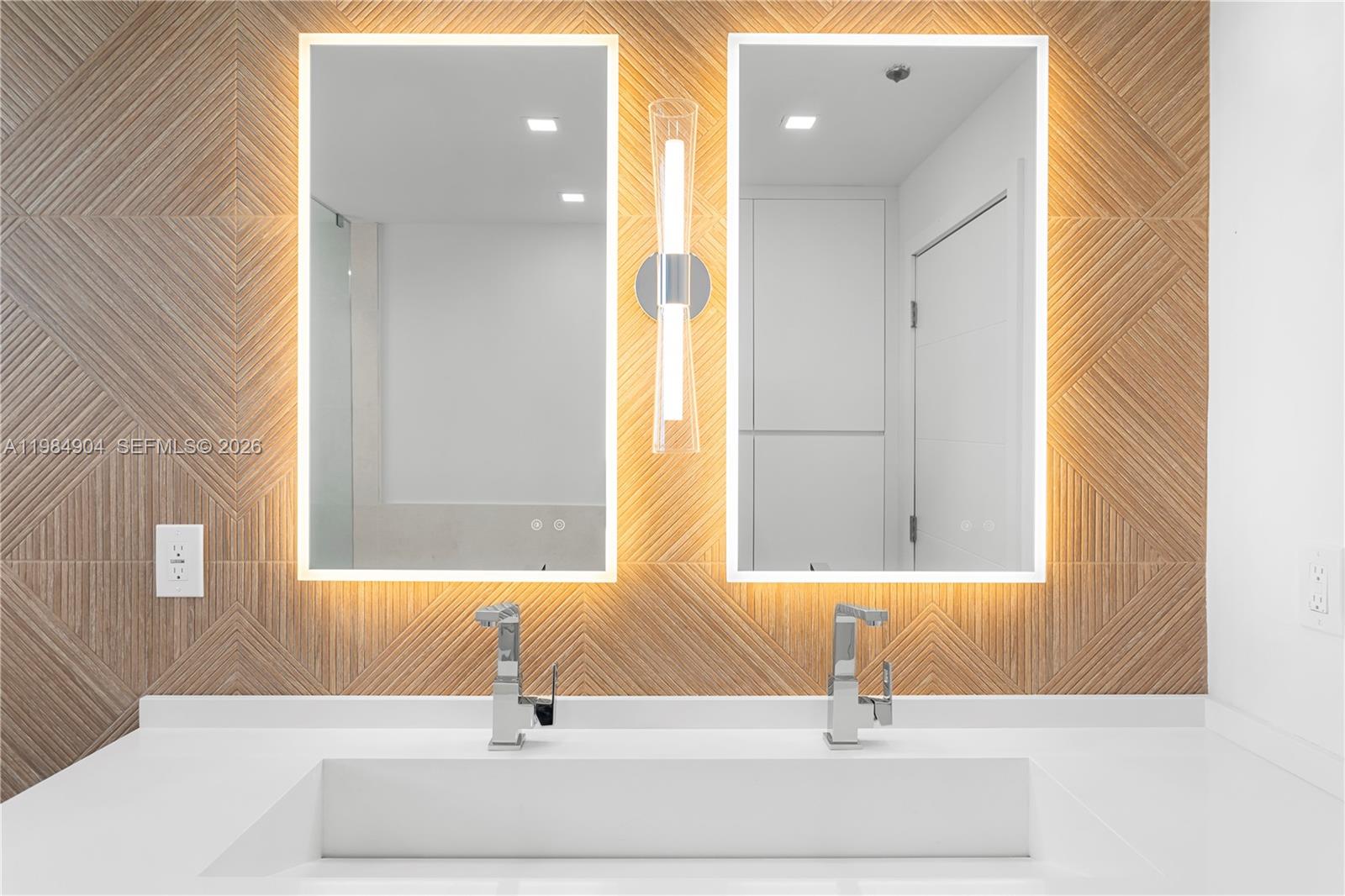 ONE THOUSAND VENETIAN WAY - Residential Lease