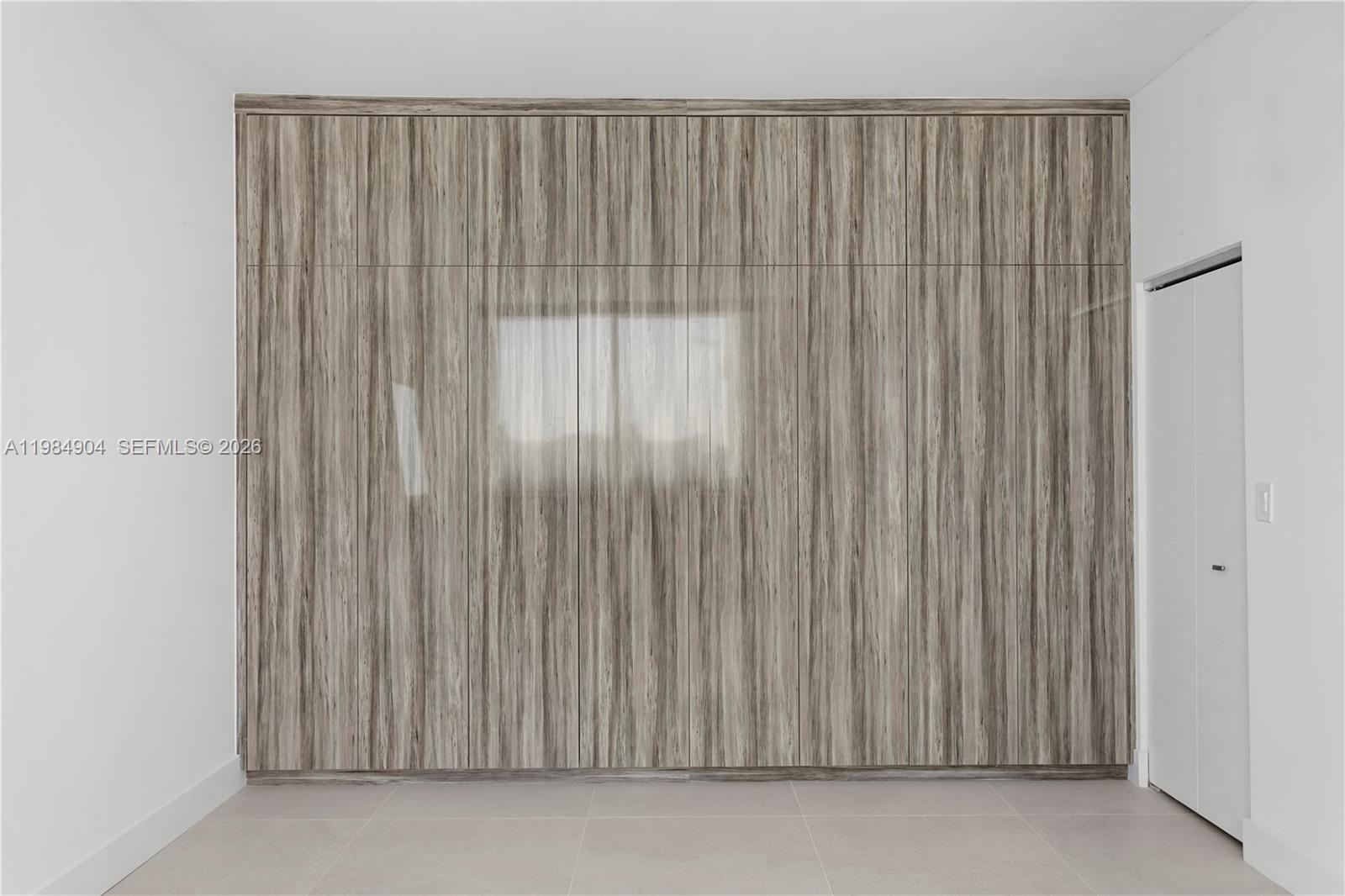 ONE THOUSAND VENETIAN WAY - Residential Lease