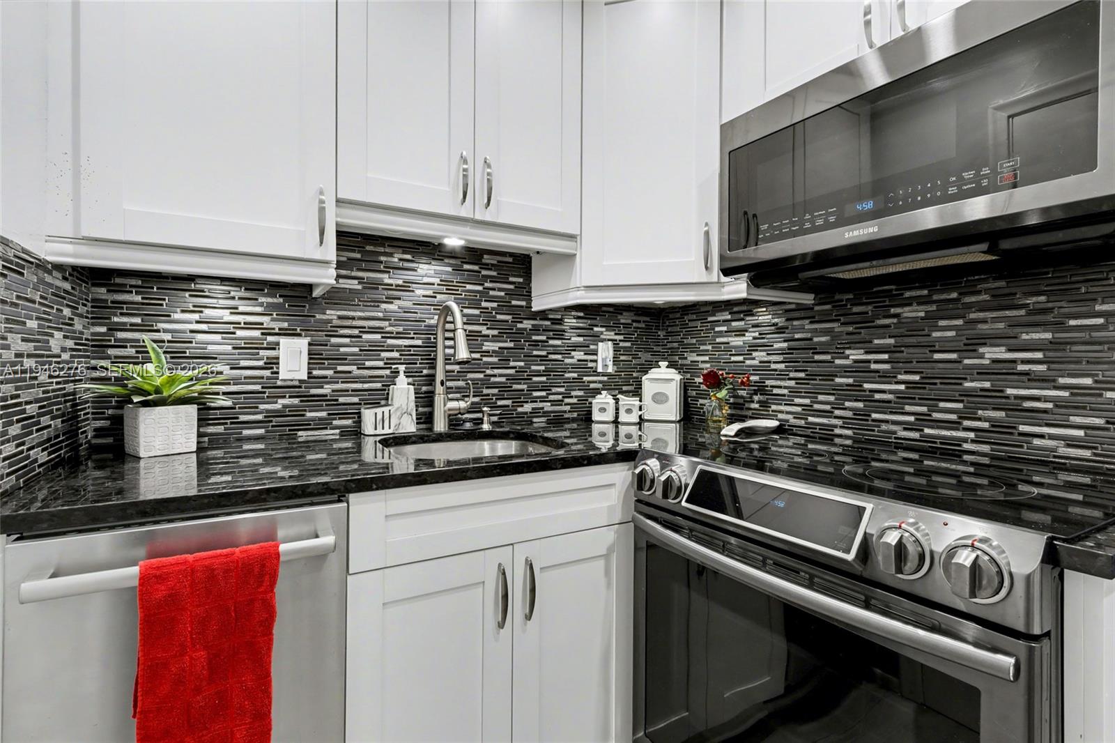 412 S Cypress Rd 222