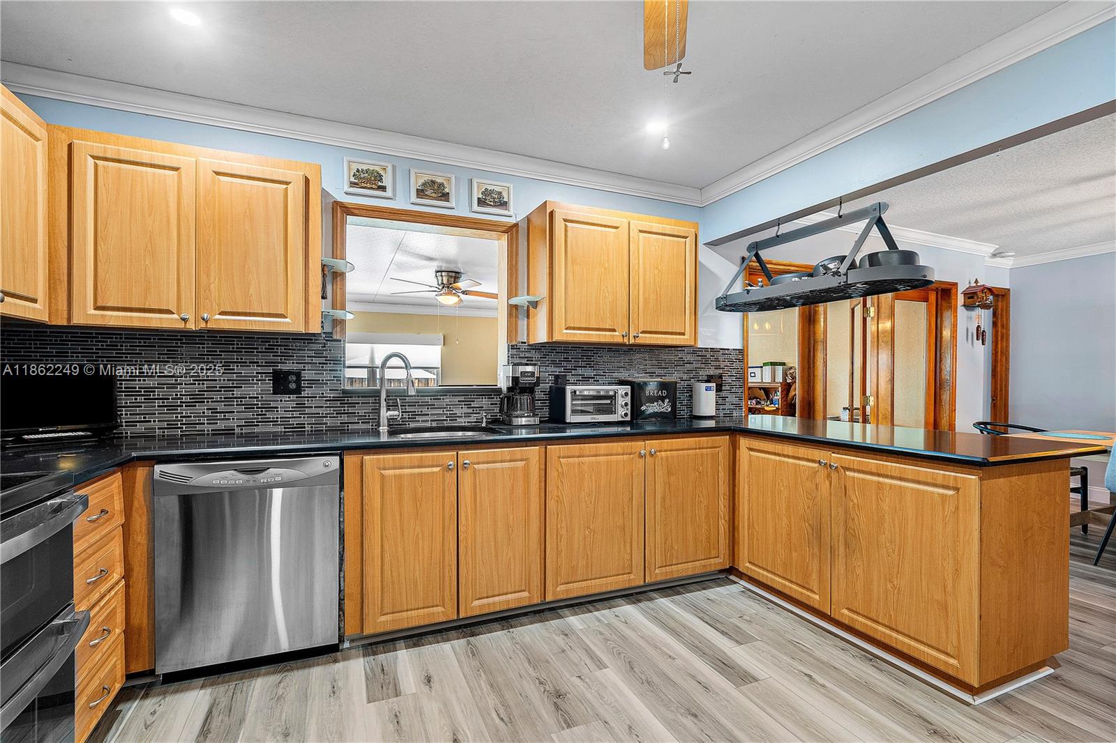 PALM-AIRE VILLAGE 2ND SEC - Residential