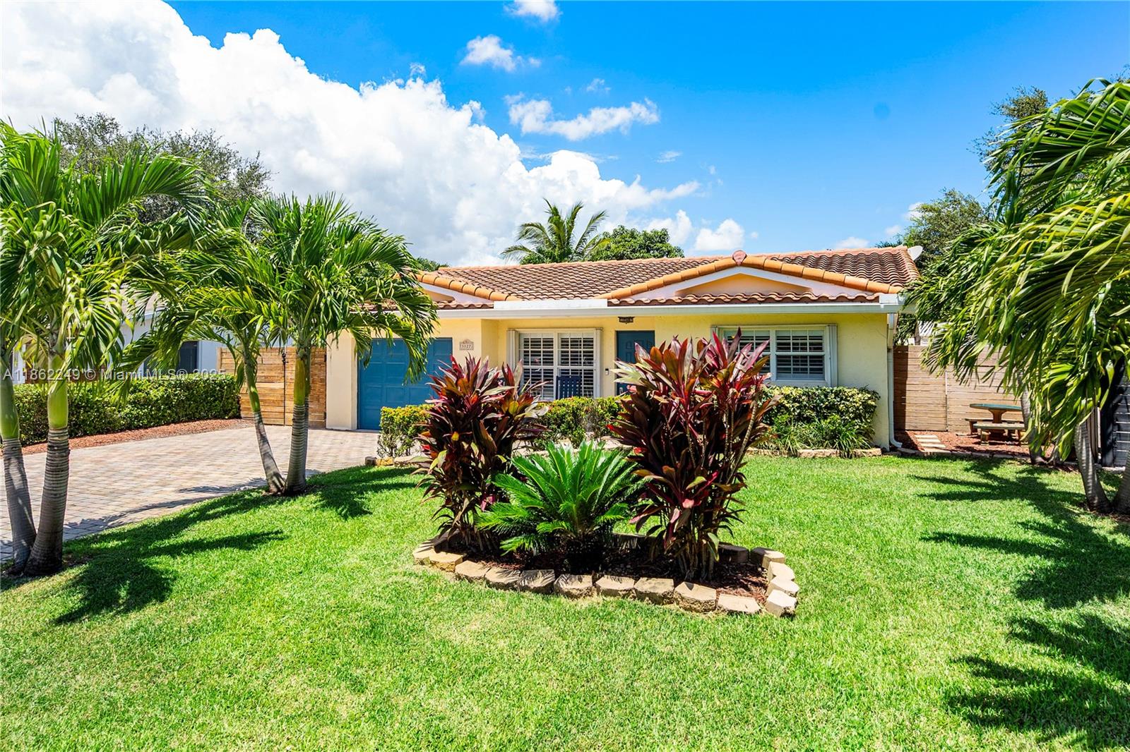 3127 NW 68th St