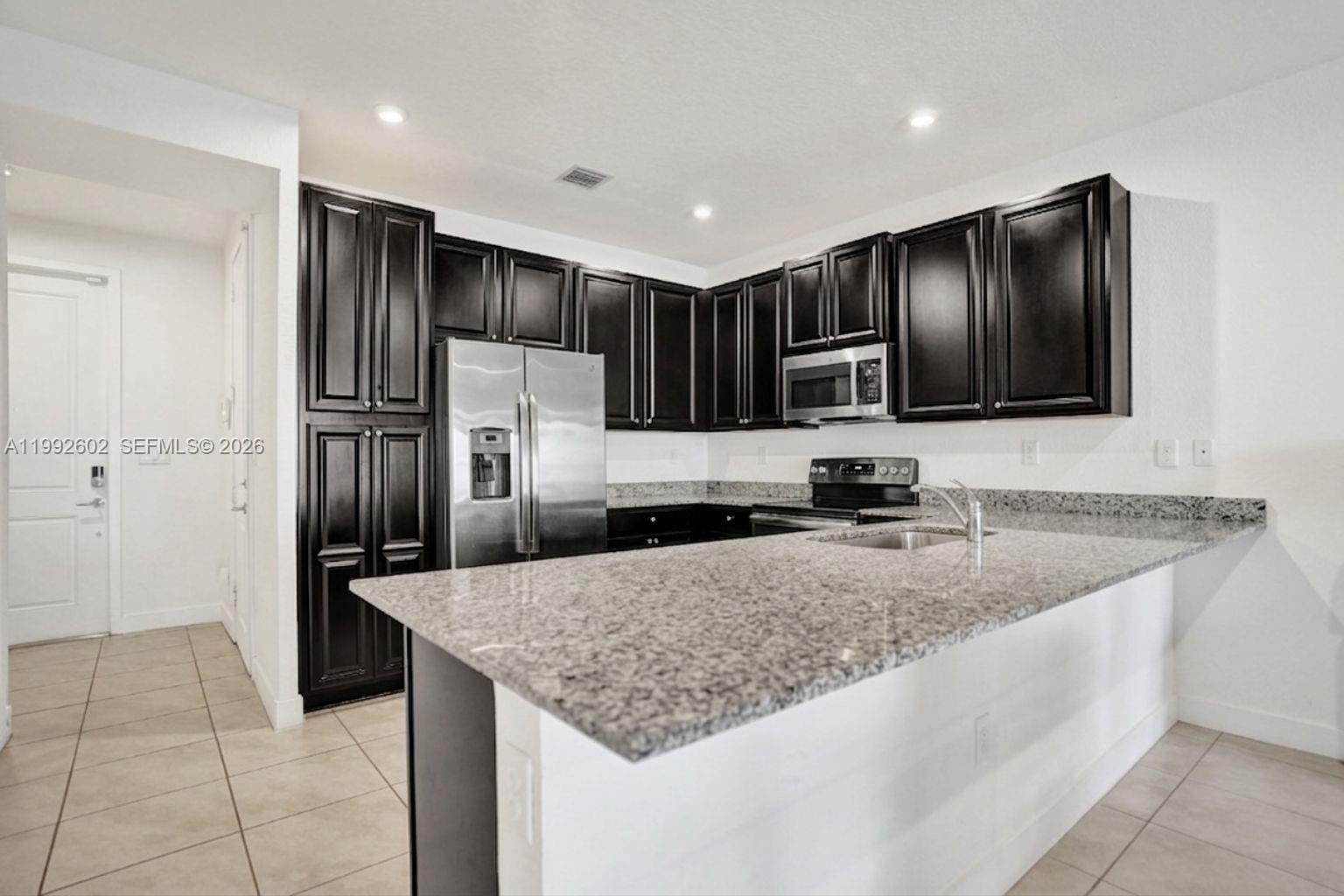 MC RESIDENTIAL - Residential