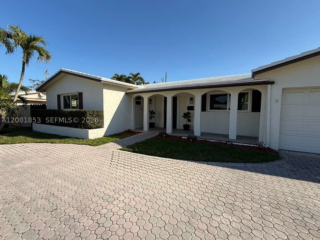 4450 NW 9th St