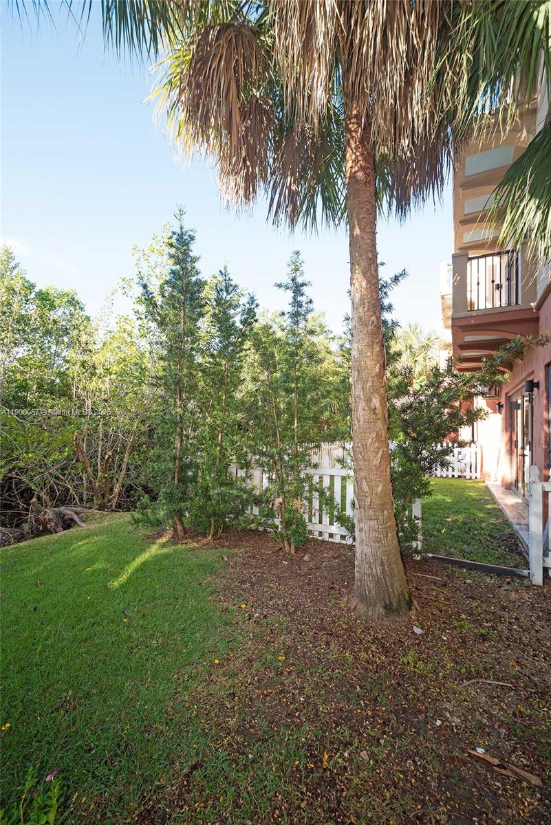 PORTO VECCHIO AT PARADISE - Residential