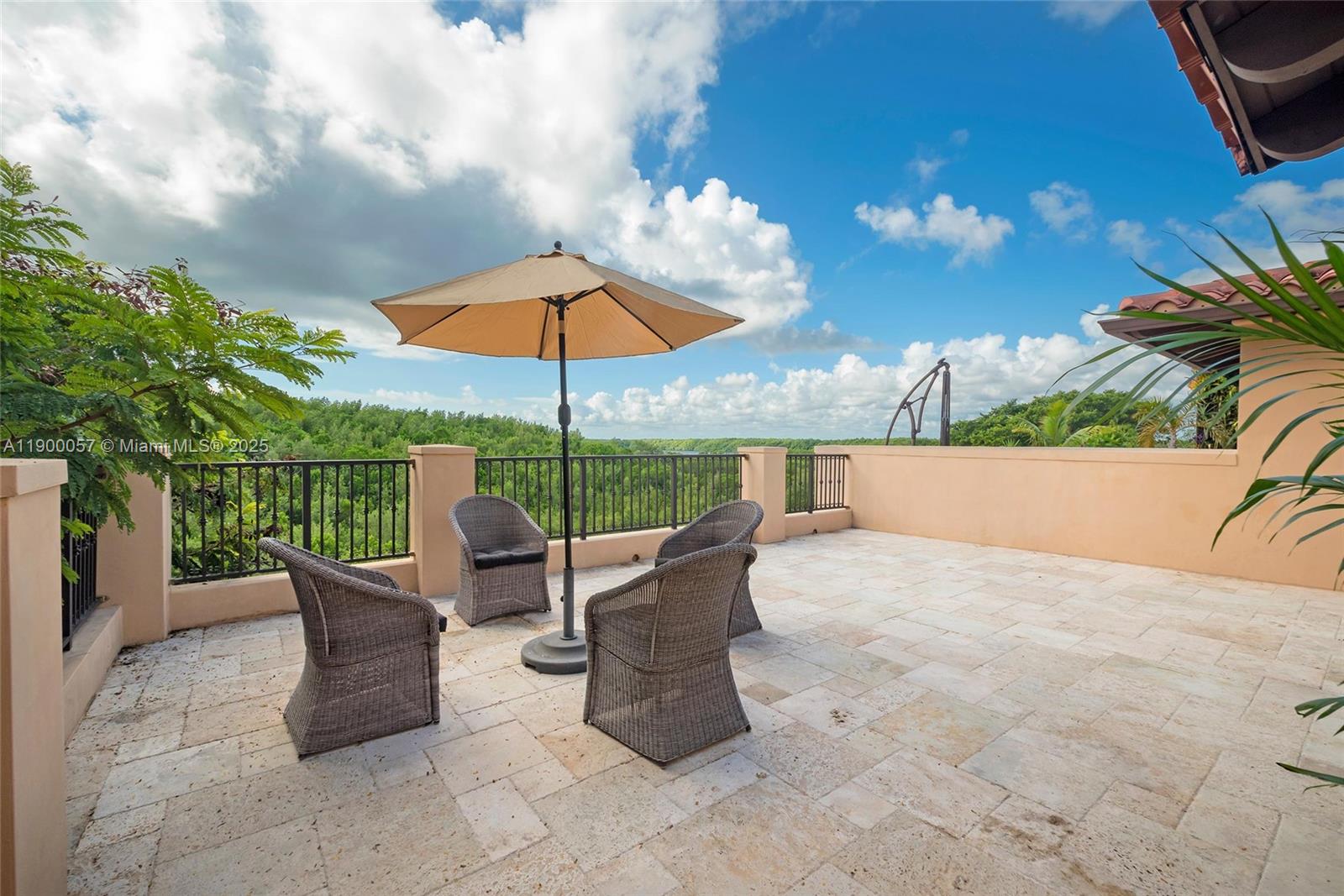 PORTO VECCHIO AT PARADISE - Residential