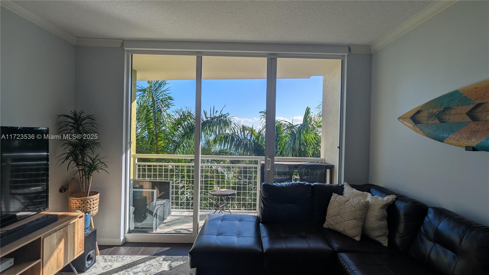 2000 N Bayshore Dr 514, Miami, Broward County, Florida - 2 Bedrooms  
2 Bathrooms - 