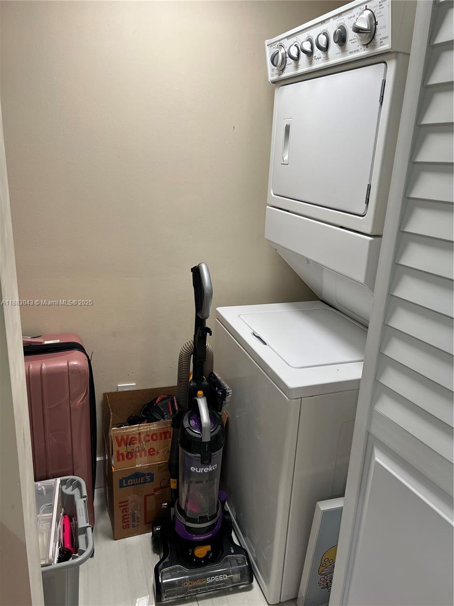 PALMETTO PLACE CONDO - Residential