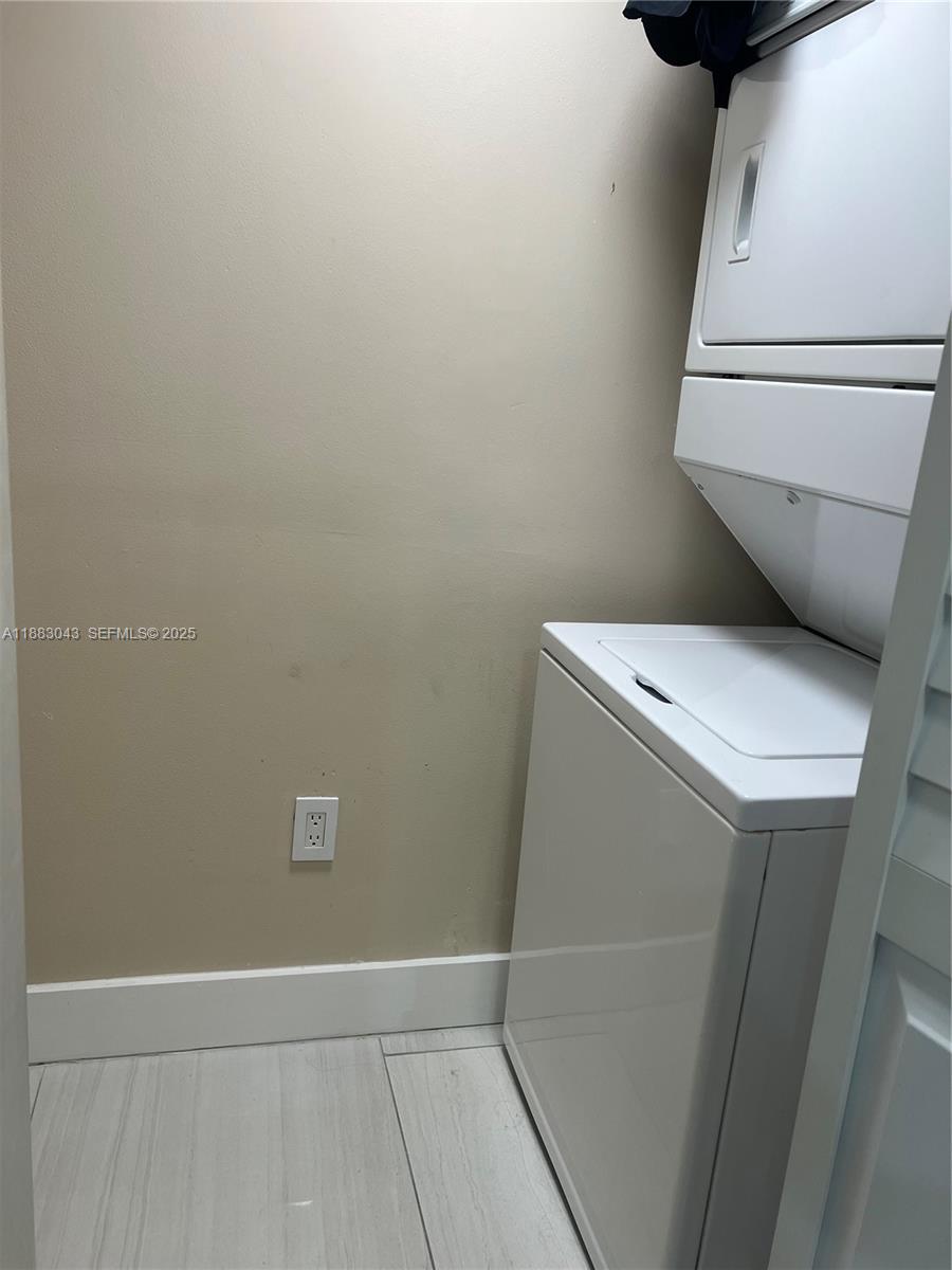 PALMETTO PLACE CONDO - Residential