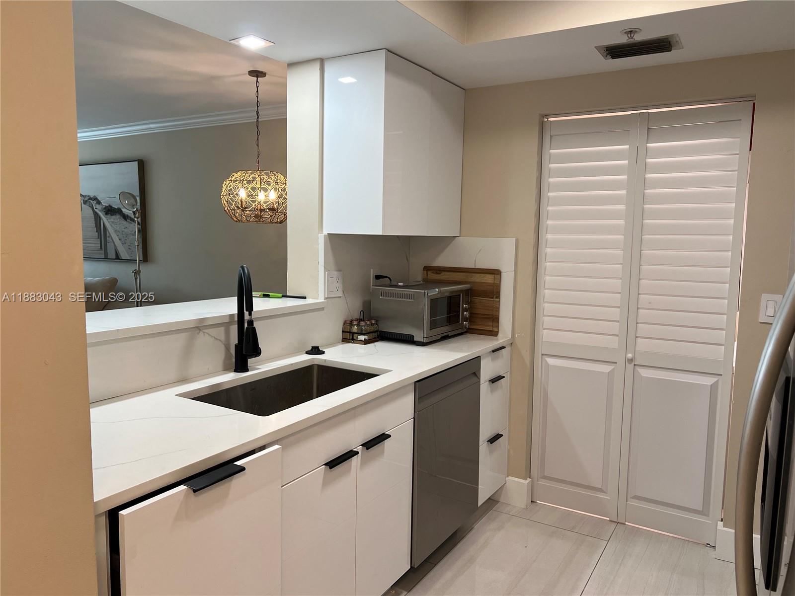 PALMETTO PLACE CONDO - Residential