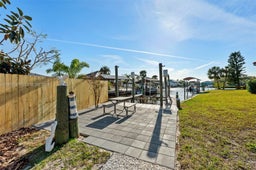 Dock