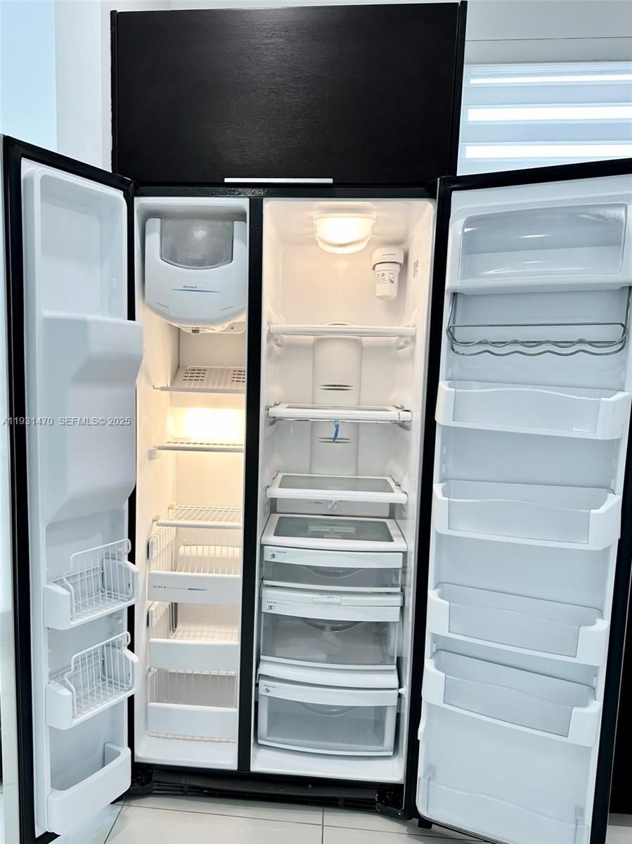 LANDMARK AT DORAL - Residential Lease