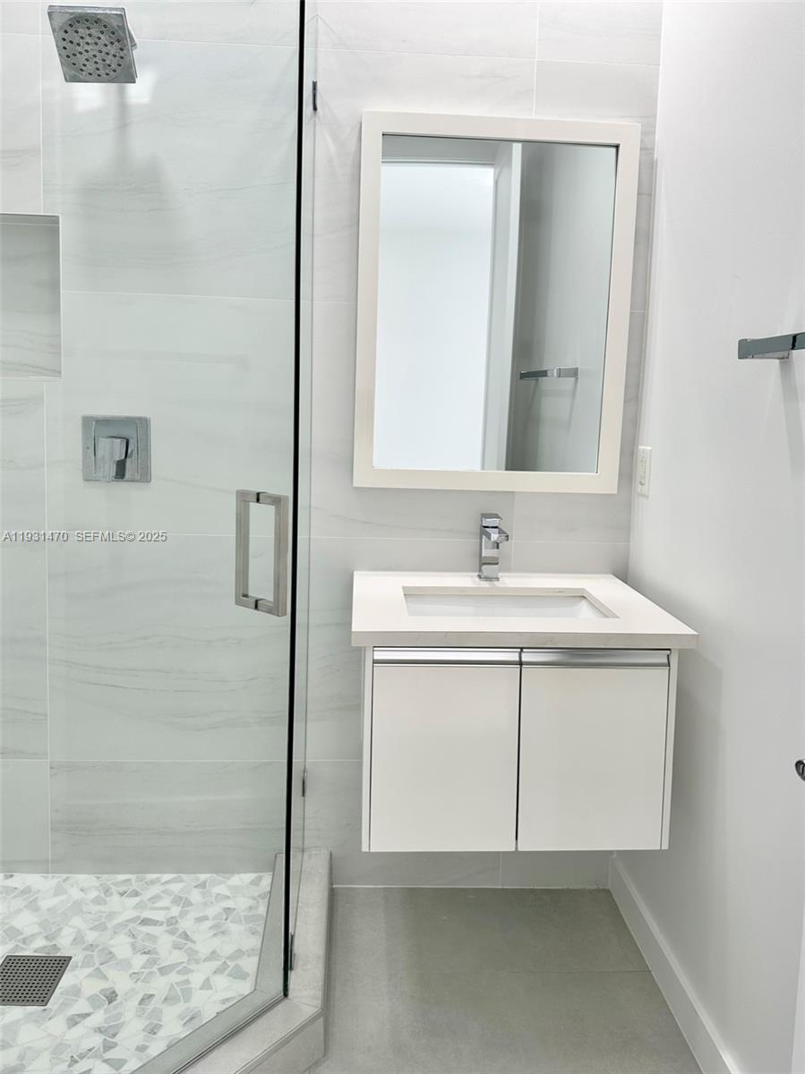 LANDMARK AT DORAL - Residential Lease