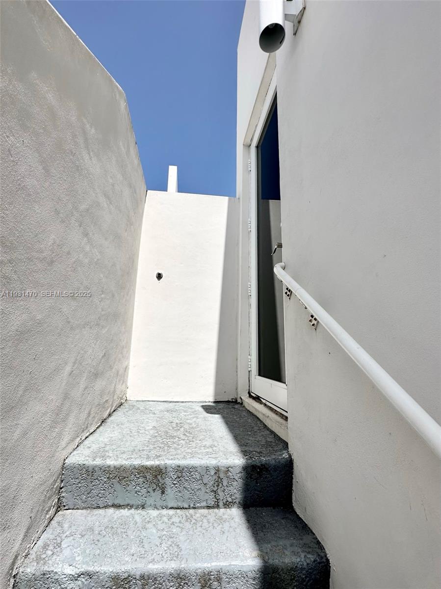 LANDMARK AT DORAL - Residential Lease