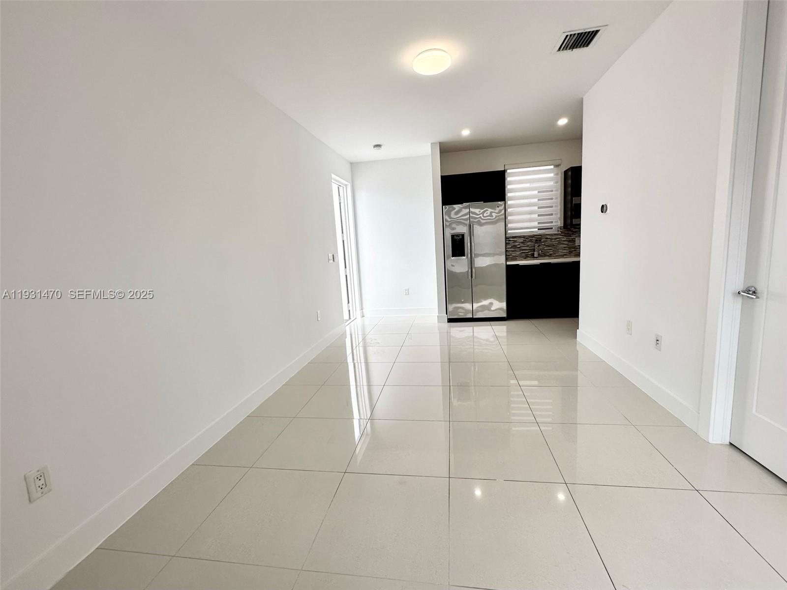 LANDMARK AT DORAL - Residential Lease