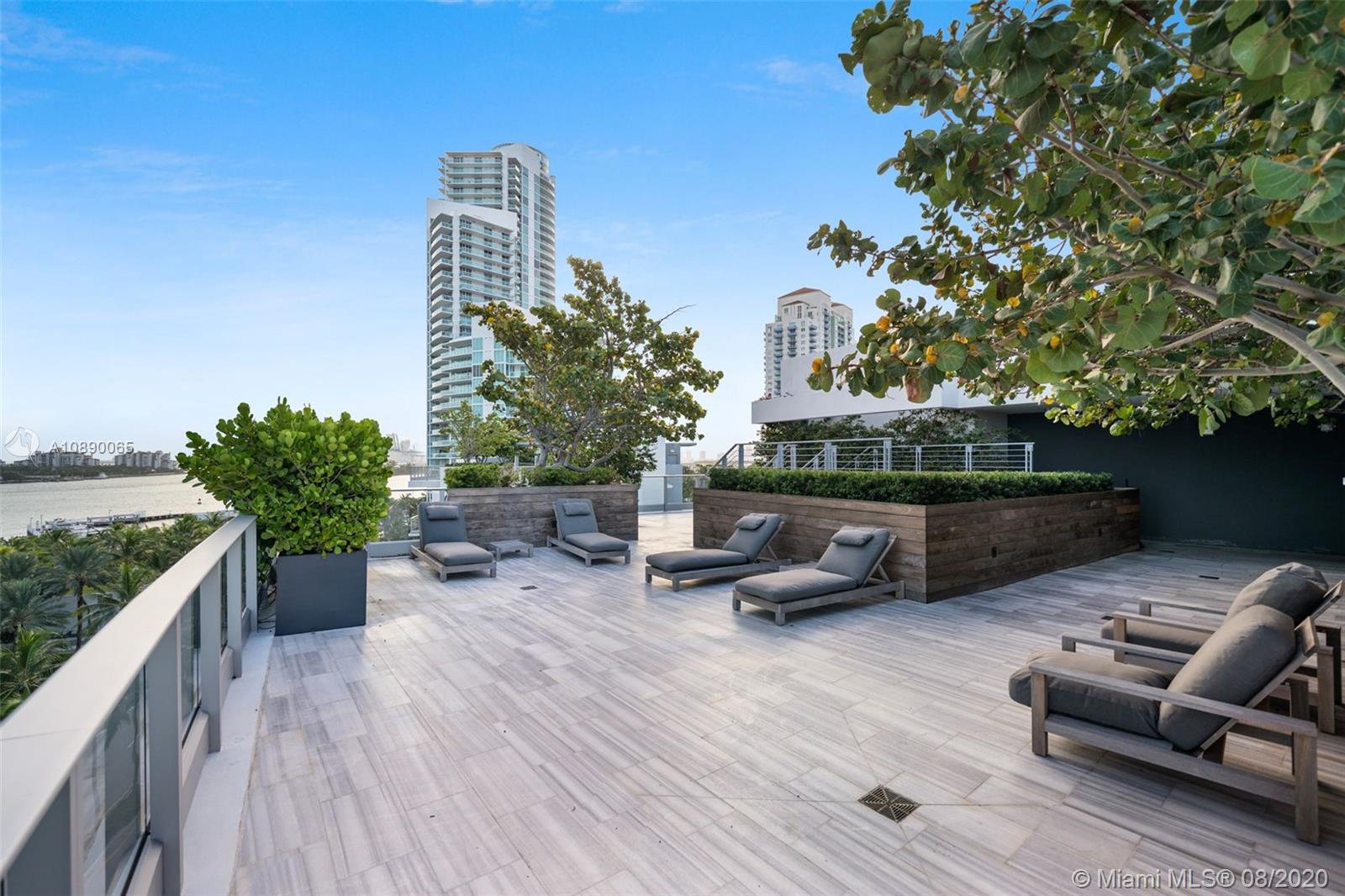 MAREA CONDO - Residential