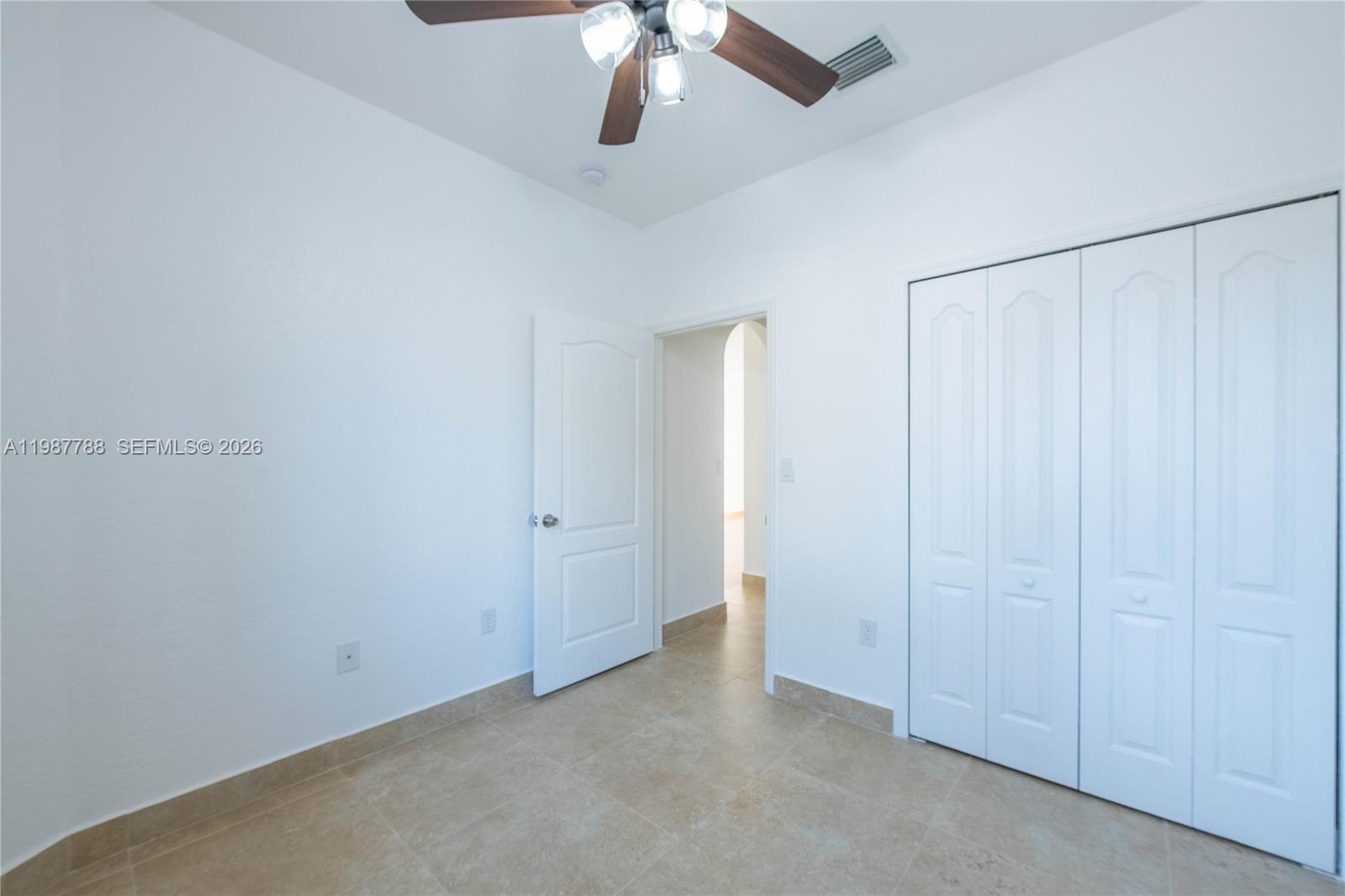 SHOMA HOMES AT COUNTRY CL - Residential Lease