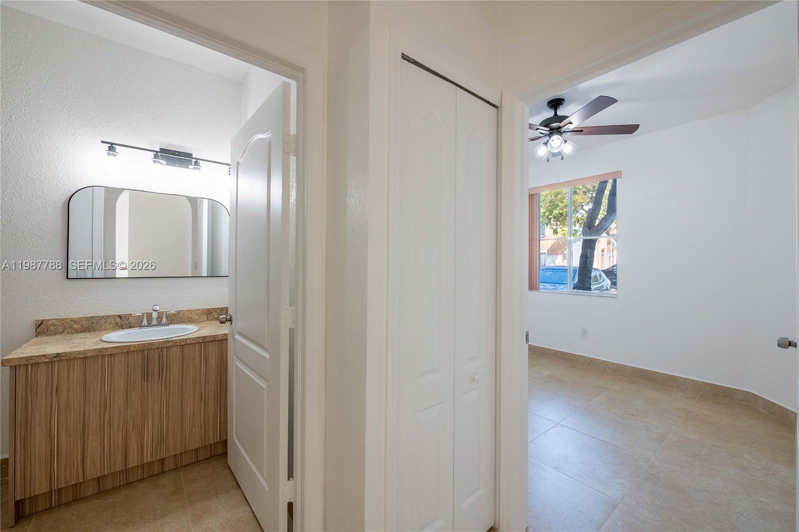 SHOMA HOMES AT COUNTRY CL - Residential Lease