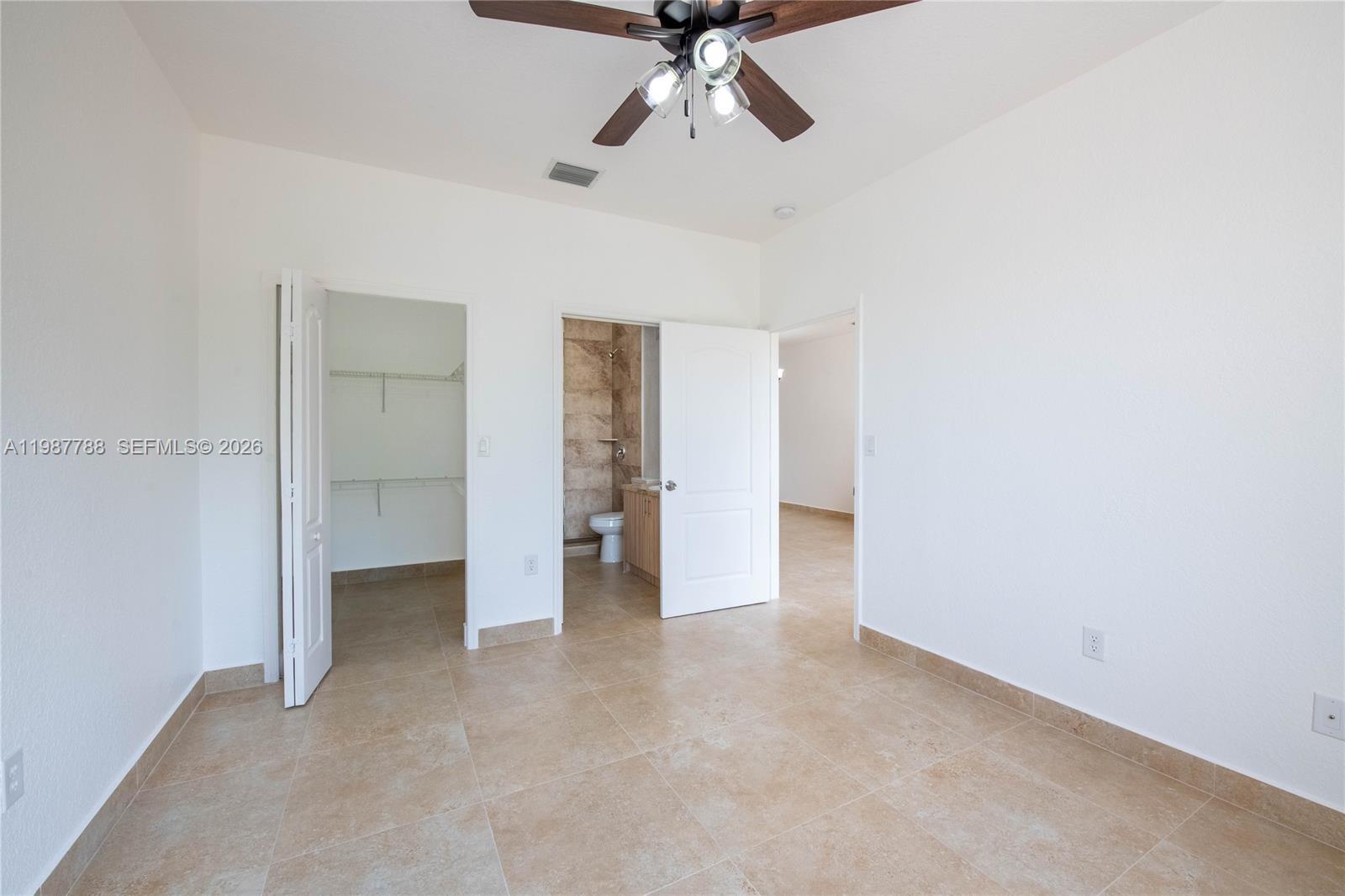 SHOMA HOMES AT COUNTRY CL - Residential Lease