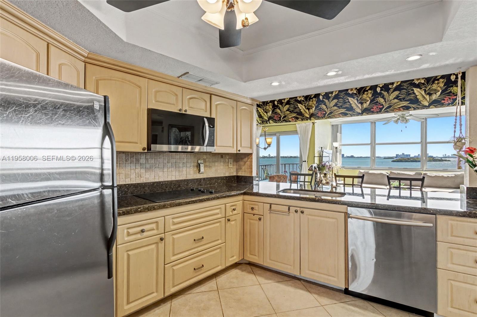 MAJORCA TOWERS CONDO - Residential