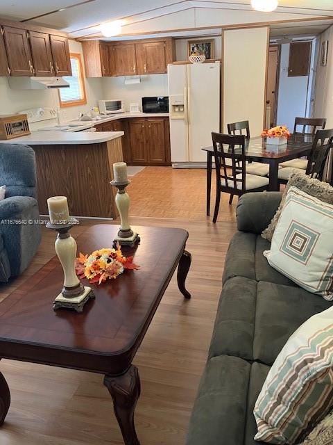 GATEWAY ESTATES PK CONDO - Residential