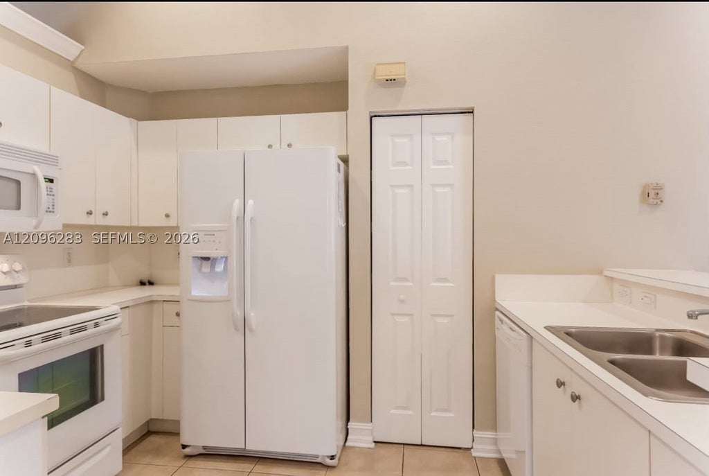 Photo of 4262 Greenbriar Ln #0, Weston, FL 33331 (MLS # A12096283)