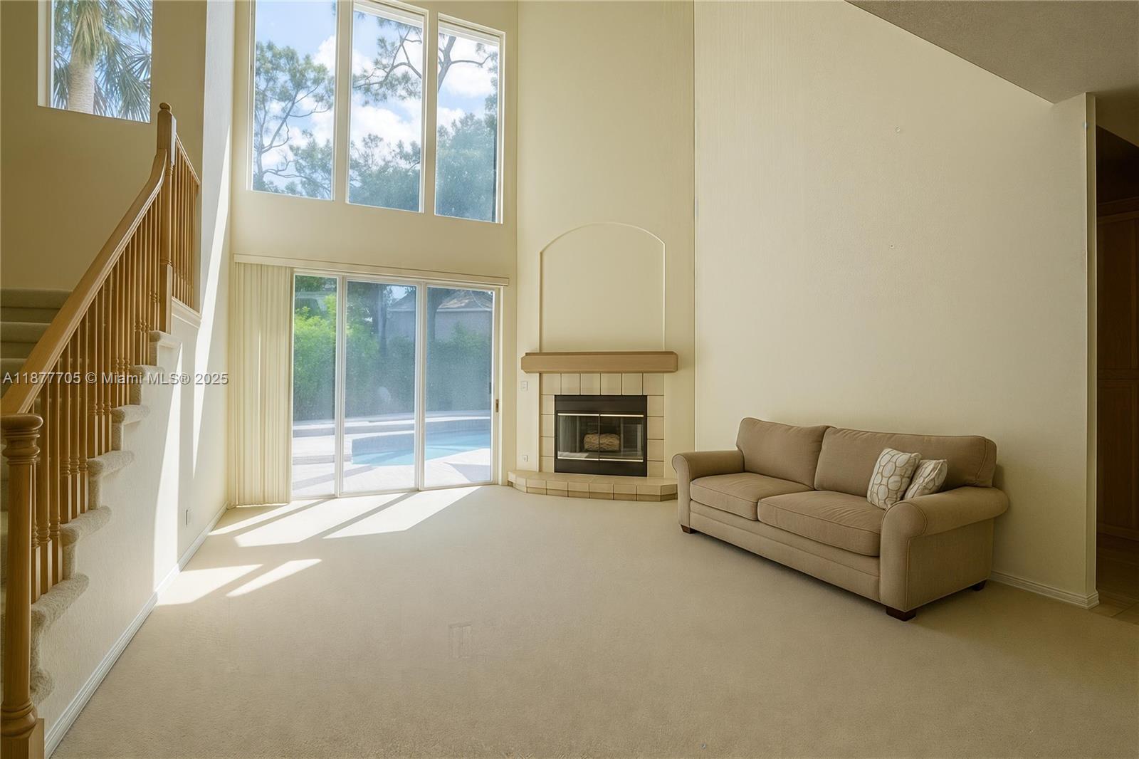 WOODSIDE VILLAGE SEC ONE - Residential