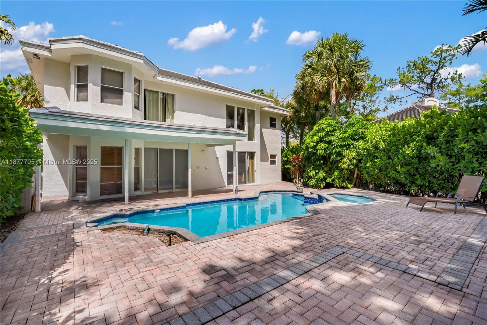 WOODSIDE VILLAGE SEC ONE - Residential