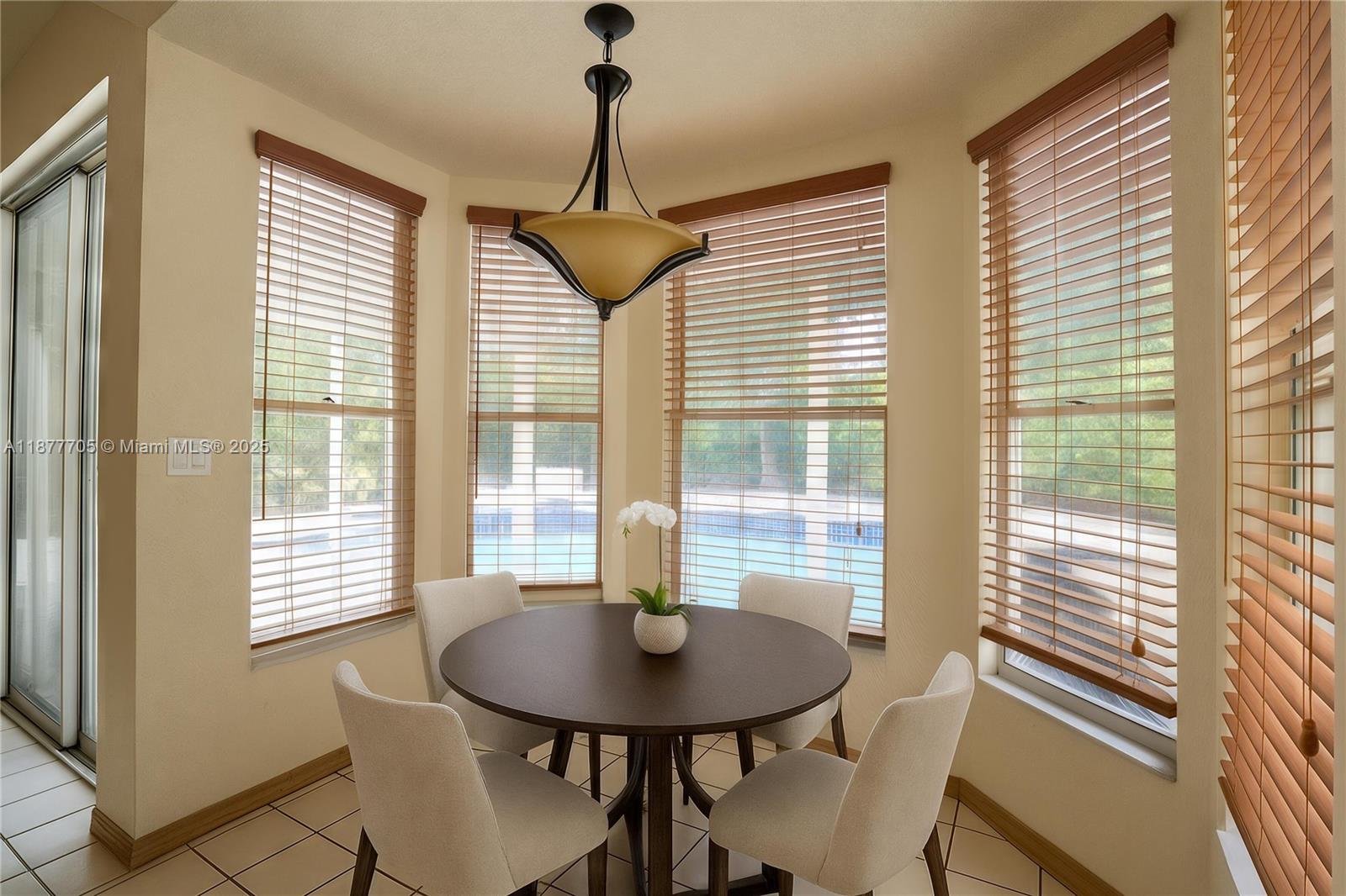 WOODSIDE VILLAGE SEC ONE - Residential