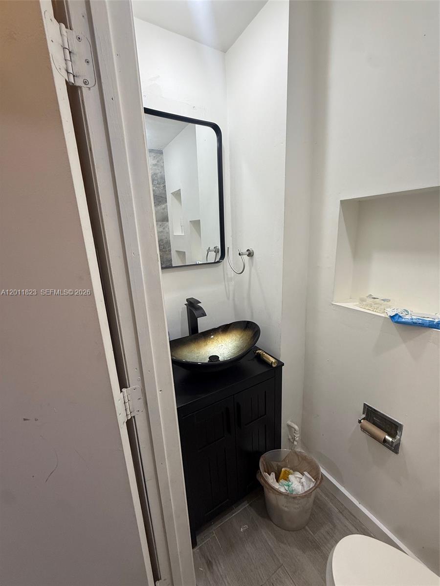 7801 NE 4th Ct 112