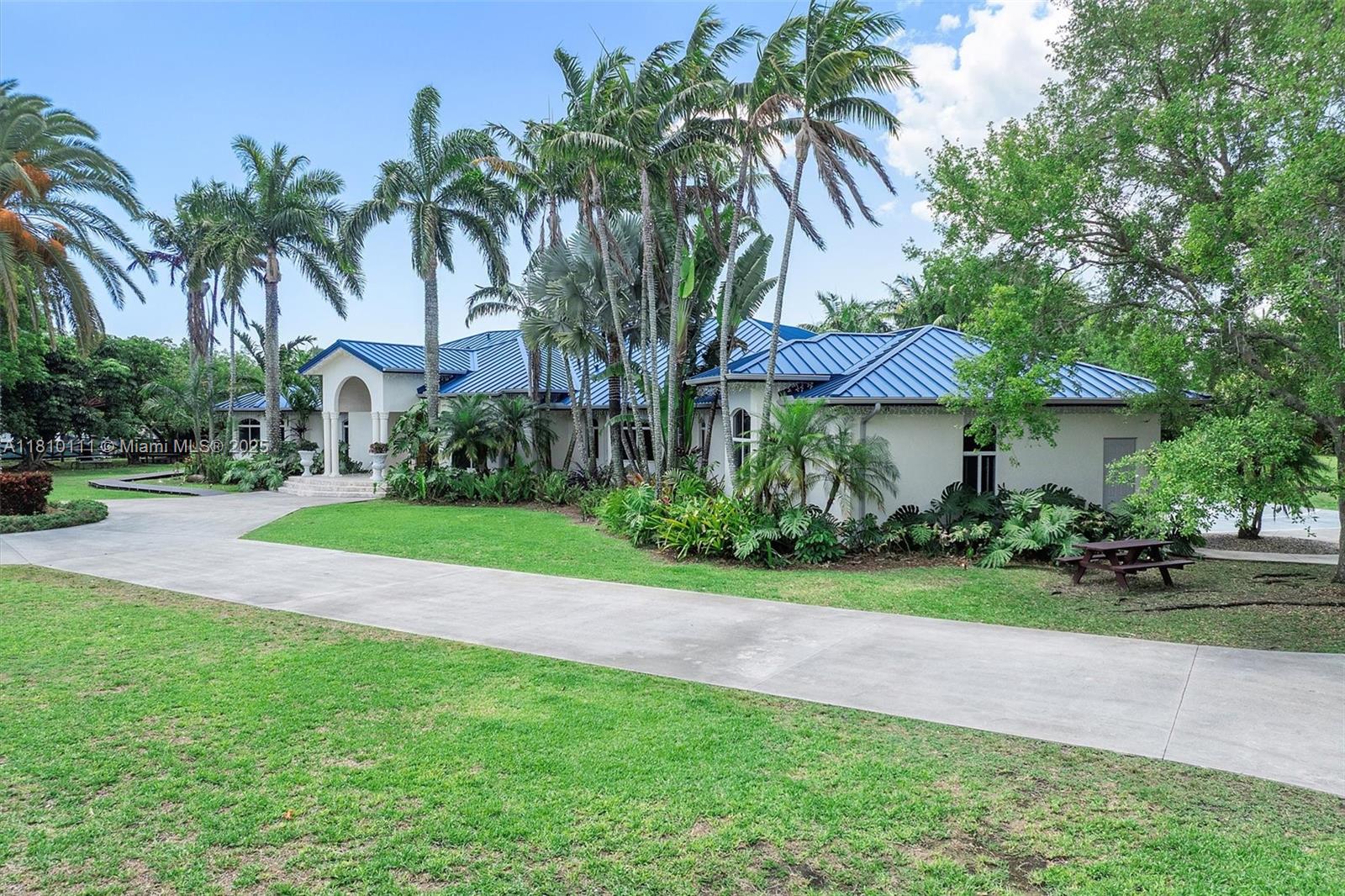 15960 SW 250th St