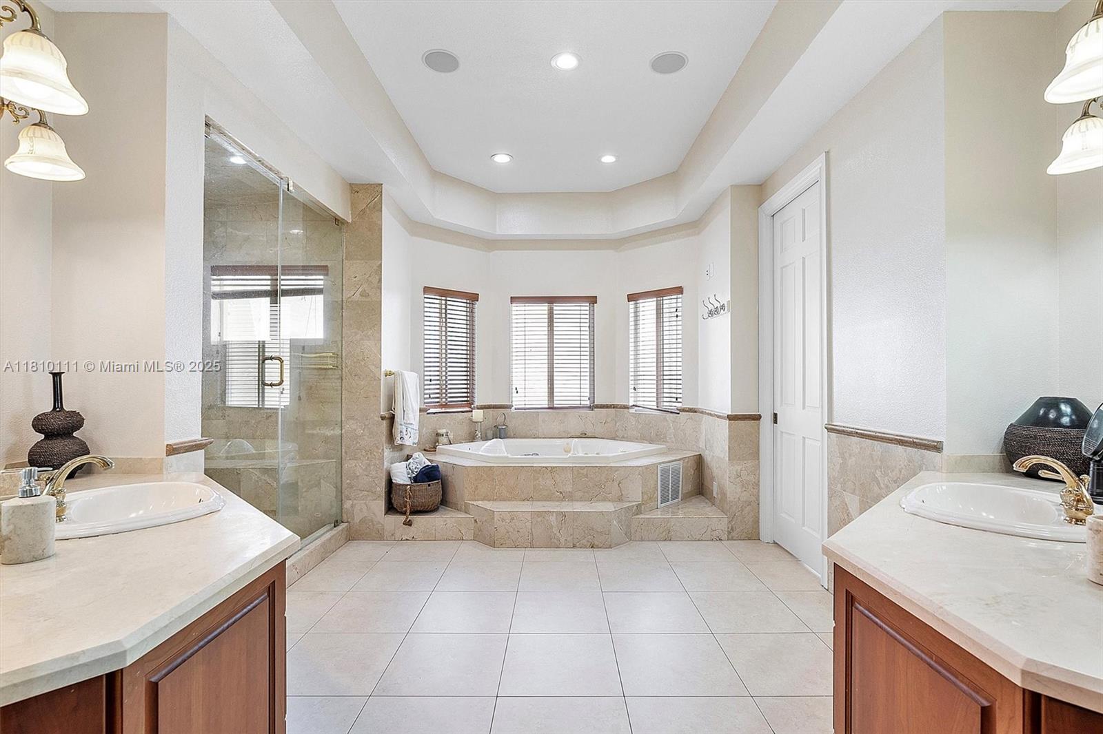 SILVER PALM CITY - Residential