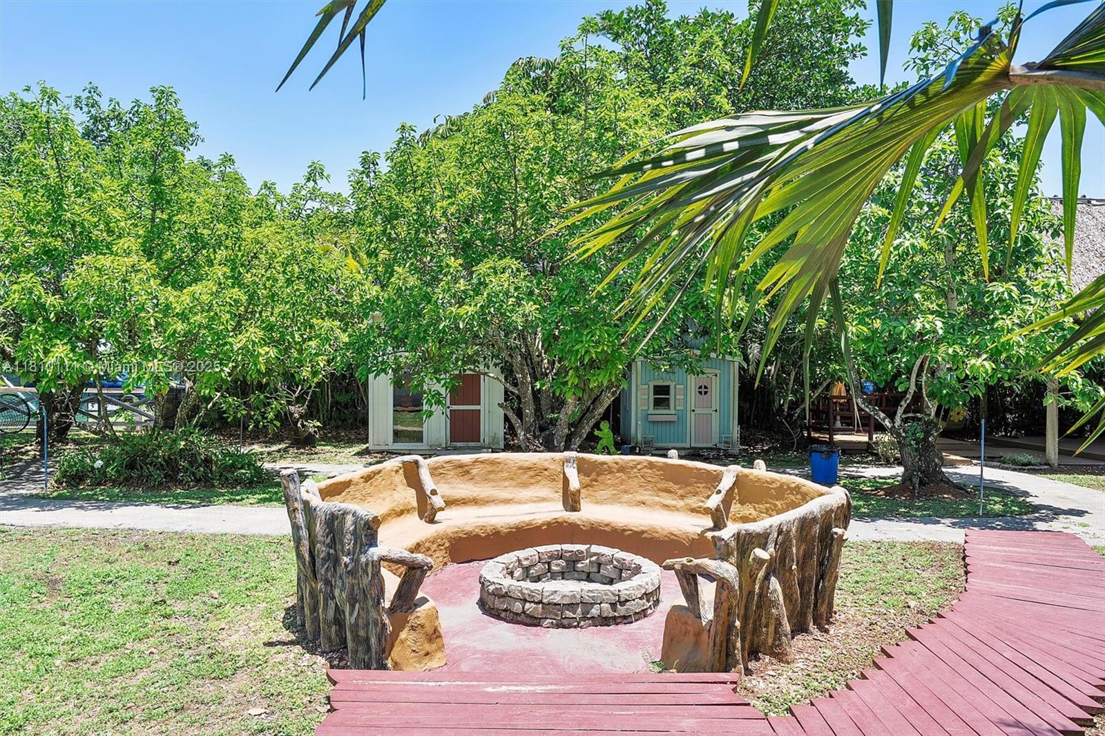 SILVER PALM CITY - Residential