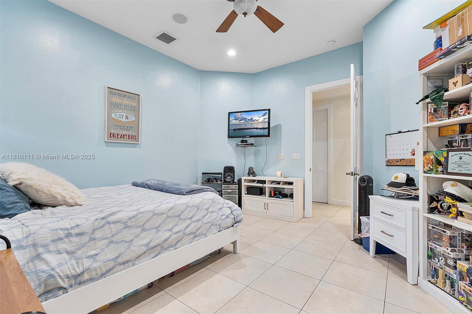 SILVER PALM CITY - Residential