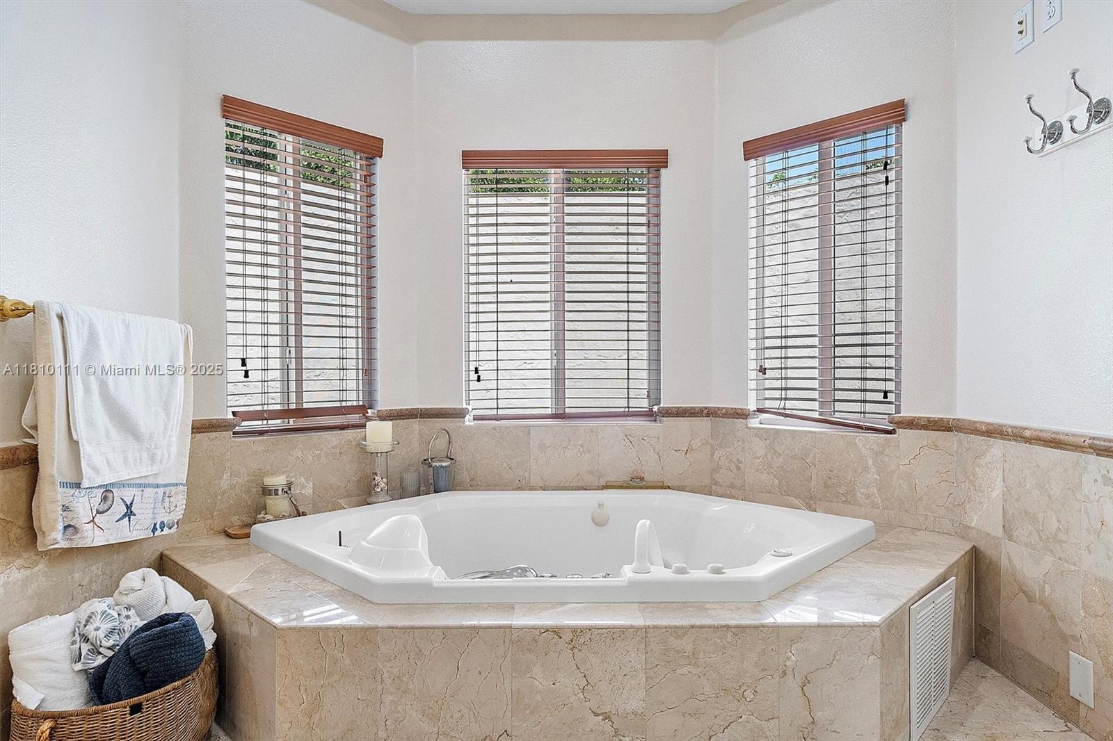 SILVER PALM CITY - Residential