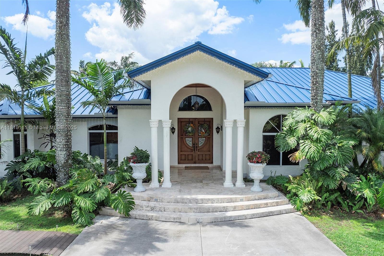 15960 SW 250th St